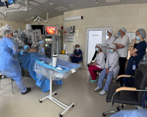 ТУ «Роботизована хірургія при втручаннях на верхніх та нижніх поверхах черевної порожнини»